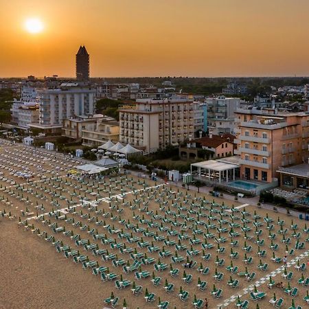 Hotel Corallo Lido di Jesolo Exterior photo