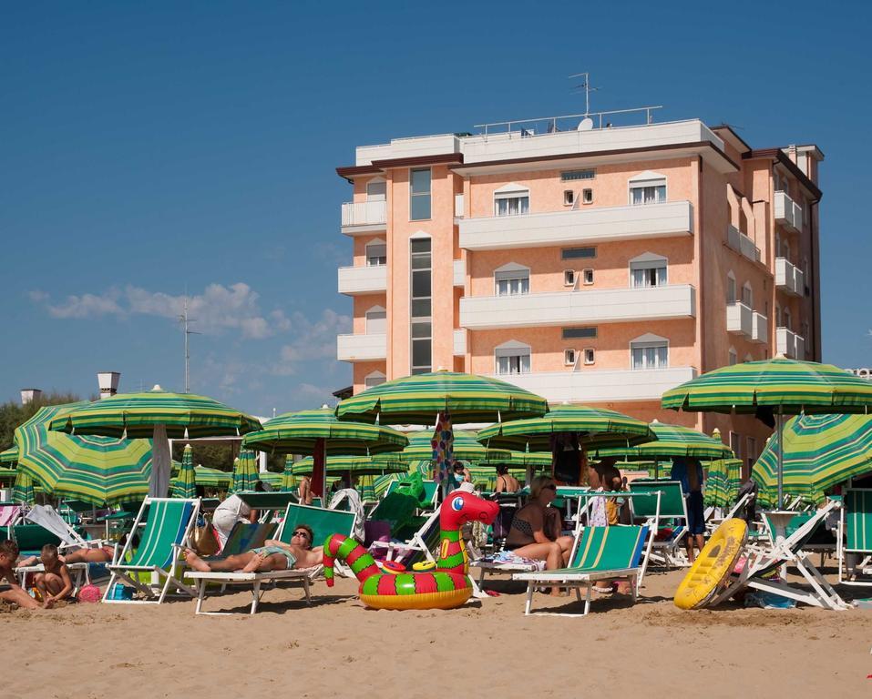 Hotel Corallo Lido di Jesolo Exterior photo