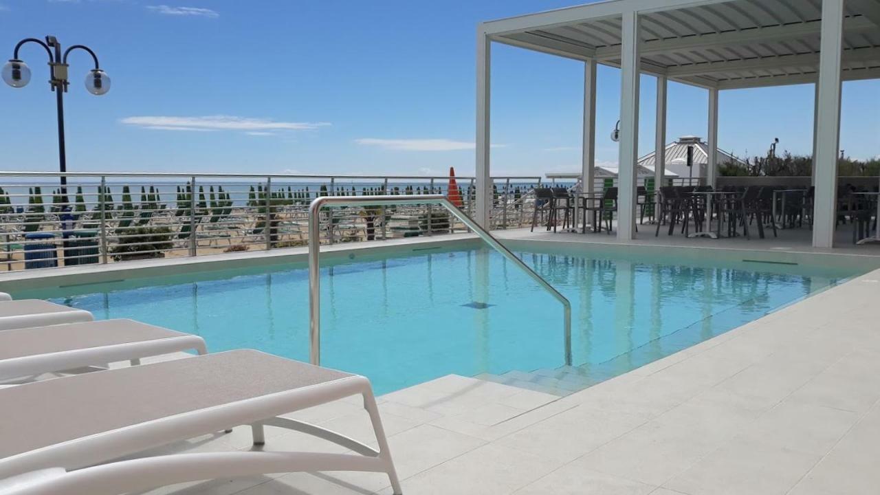 Hotel Corallo Lido di Jesolo Exterior photo